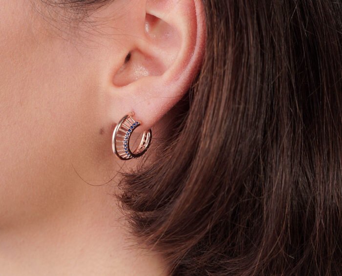 Rose Gold Plated Arc Blue Sapphire Earrings - Görsel 2