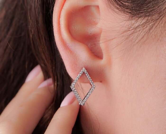 White Gold Plated Twin Diamond Shaped Earrings - Görsel 2